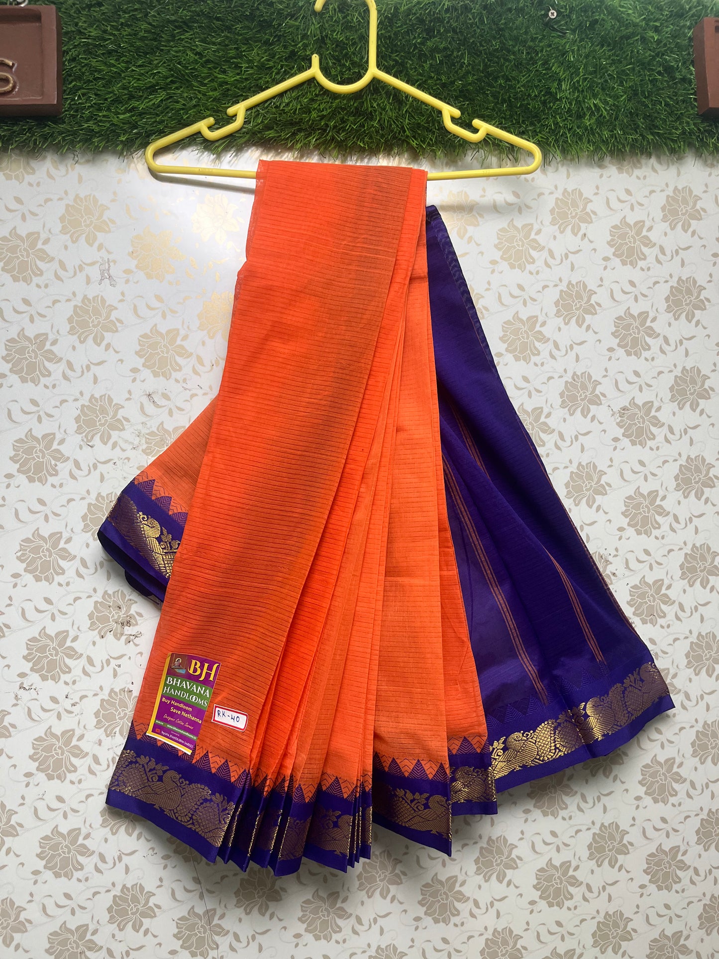 Mini Gadwal Handloom Cotton Saree With Coral and Blue Border