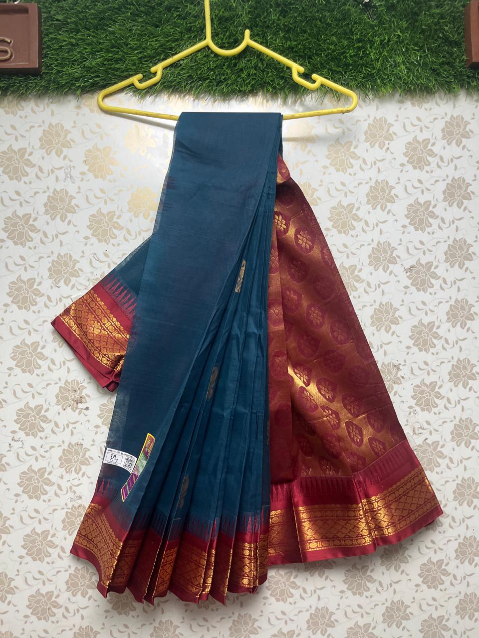 Gadwal Handloom Cotton Saree with Maroon Border