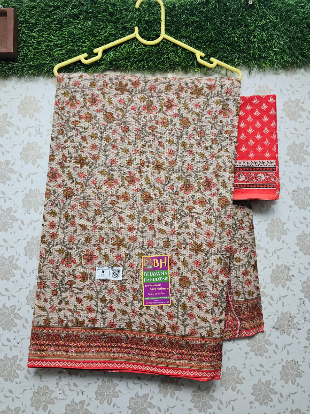 Printed Cotton Saree With Pink Border