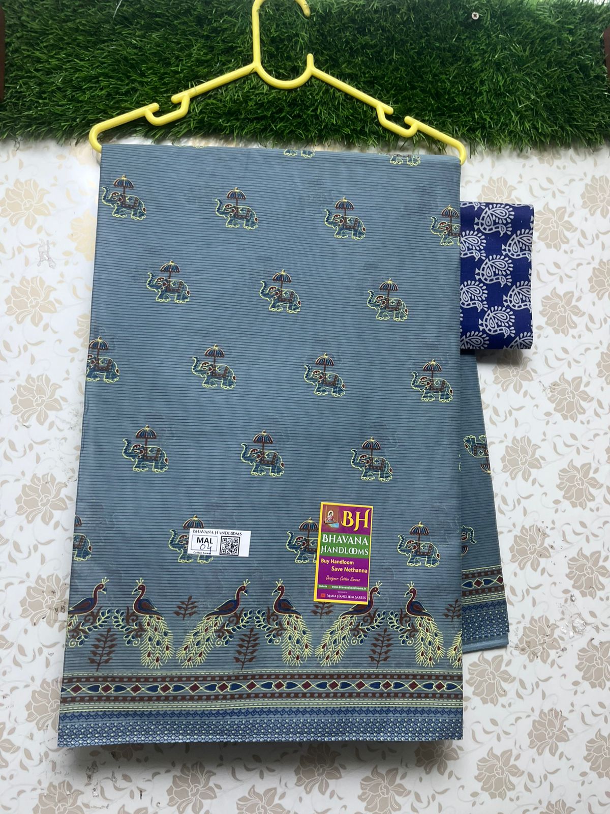 Printed Cotton Saree With Small Elephant Design Grey Colour